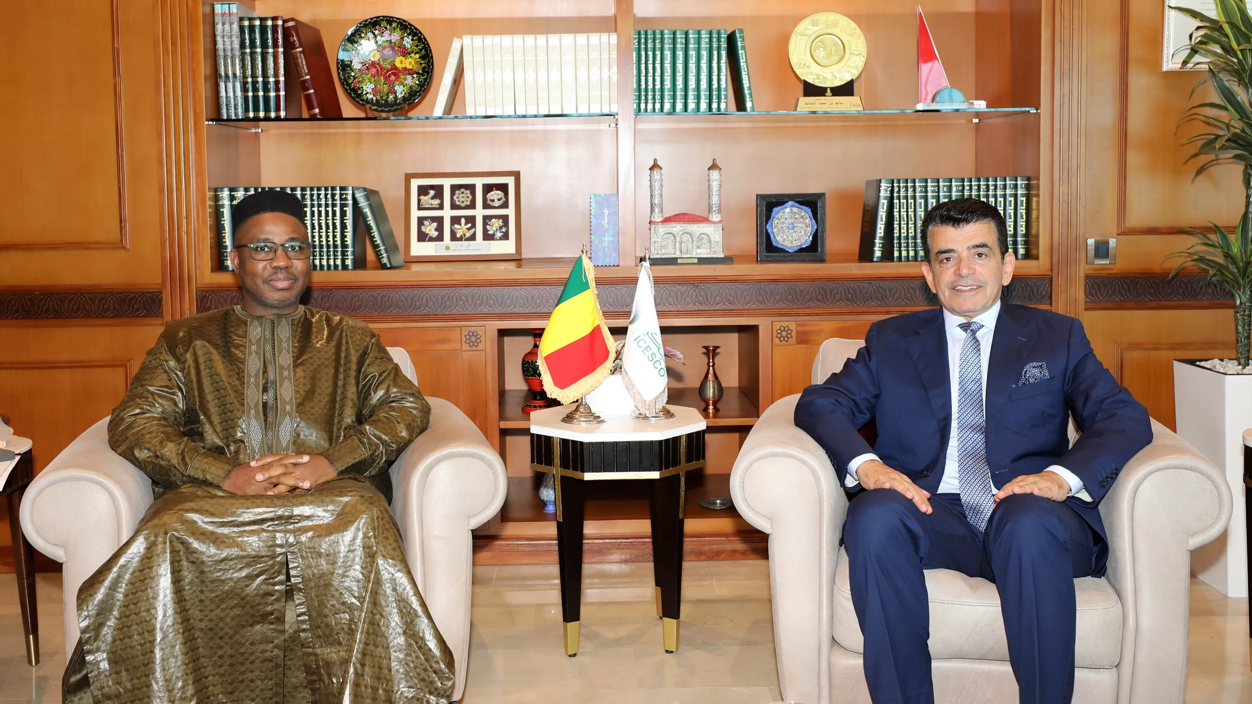 Le Directeur général de l’ICESCO reçoit l’Ambassadeur du Mali à Rabat ...