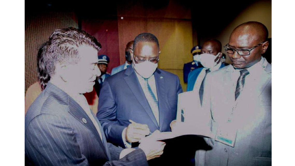 ICESCO Director-General Presents to Senegalese President “Peace 360” Book