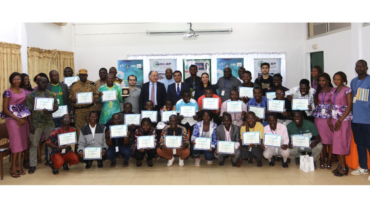 Lancement réussi d’un CanSat au terme de l’atelier pratique de l’ICESCO au Burkina Faso