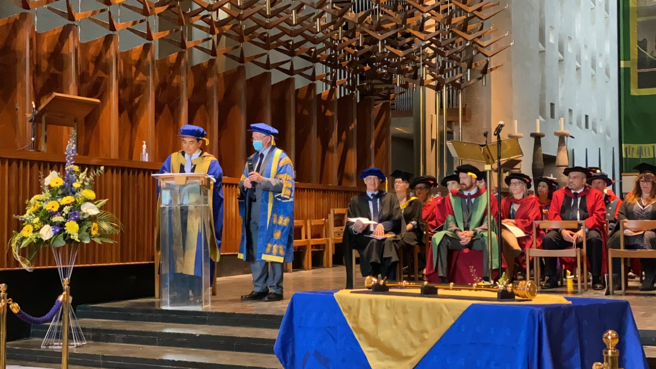 Le Directeur général de l’ICESCO reçoit un doctorat honorifique de l’Université britannique Coventry lors d’une grande cérémonie