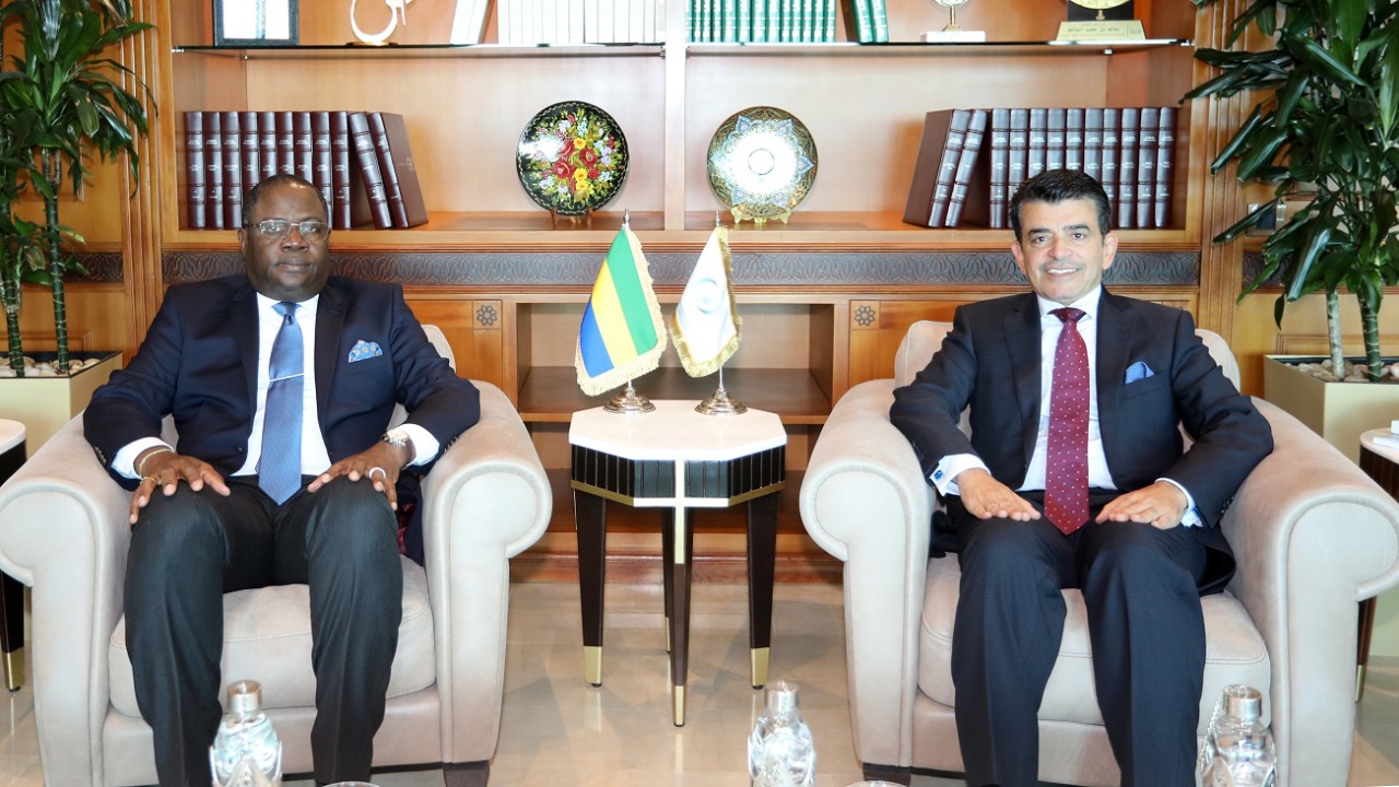 Le Directeur général de l’ICESCO reçoit à Rabat le ministre gabonais de l’Enseignement supérieur et de la Recherche scientifique