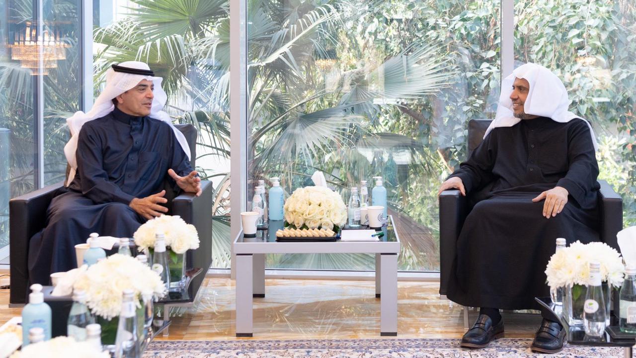 Le Directeur général de l’ICESCO s’entretient avec le Secrétaire général de la Ligue Islamique mondiale à Riyad