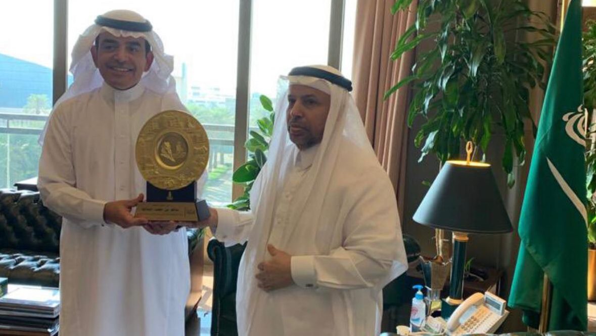 ICESCO Efforts during COVID-19 Pandemic Rewarded with King Abdulaziz University Shield