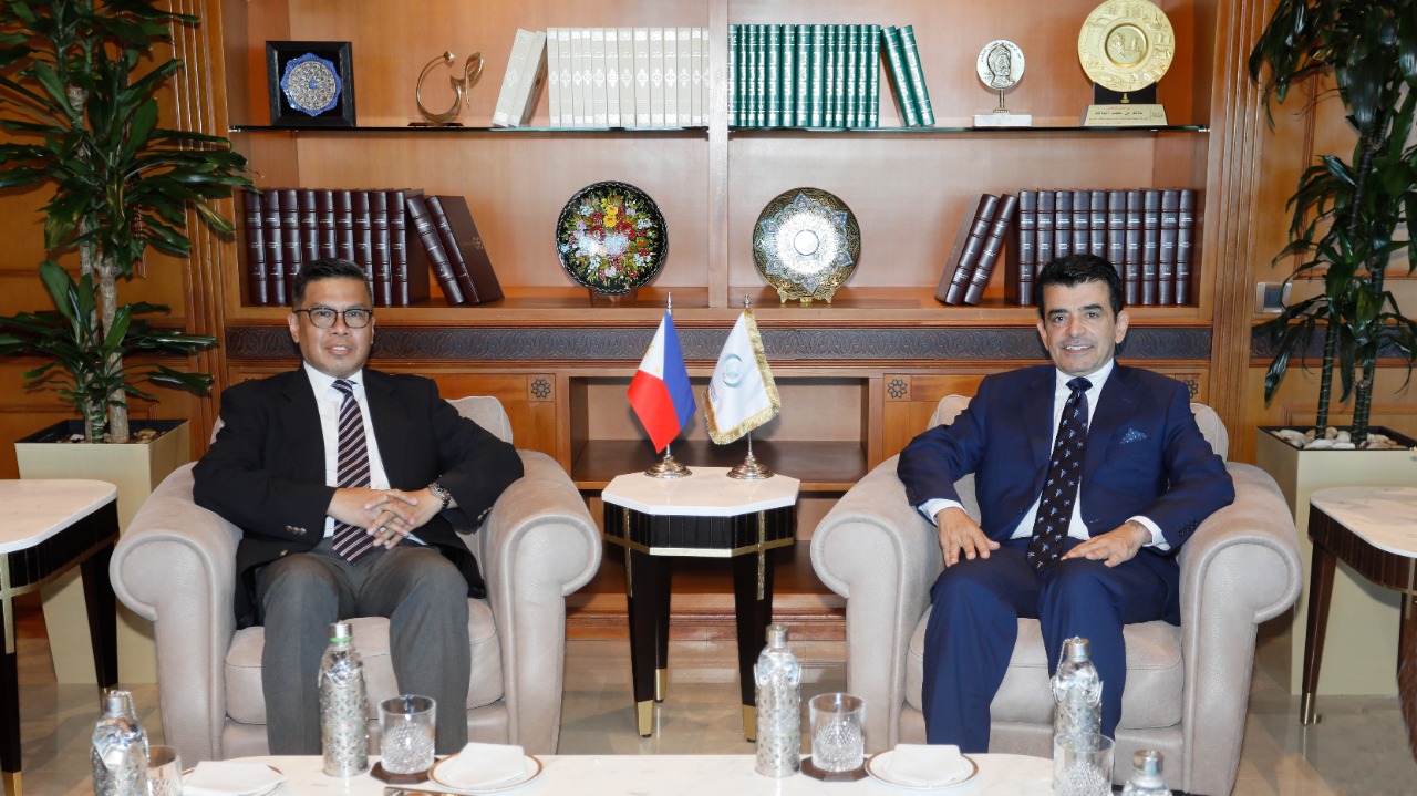 Le Directeur général de l’ICESCO s’entretient avec l’ambassadeur des Philippines à Rabat