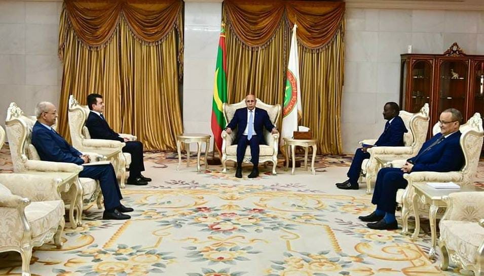 Le Président mauritanien reçoit le Directeur général de l’ICESCO au Palais présidentiel à Nouakchott