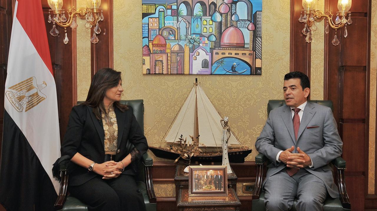 Le Directeur général de l’ICESCO s’entretient au Caire avec la ministre égyptienne de l’Immigration