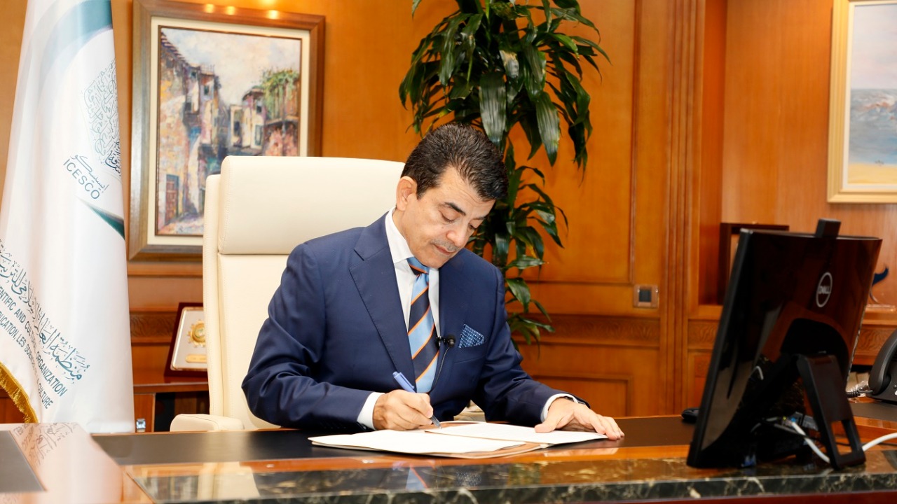ICESCO and OECD Sign MoU to Develop Education in Countries of Islamic World