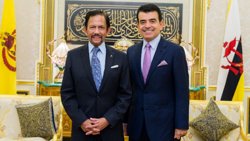 ISESCO Director General begins his first visit to Member States by meeting with Sultan of Brunei