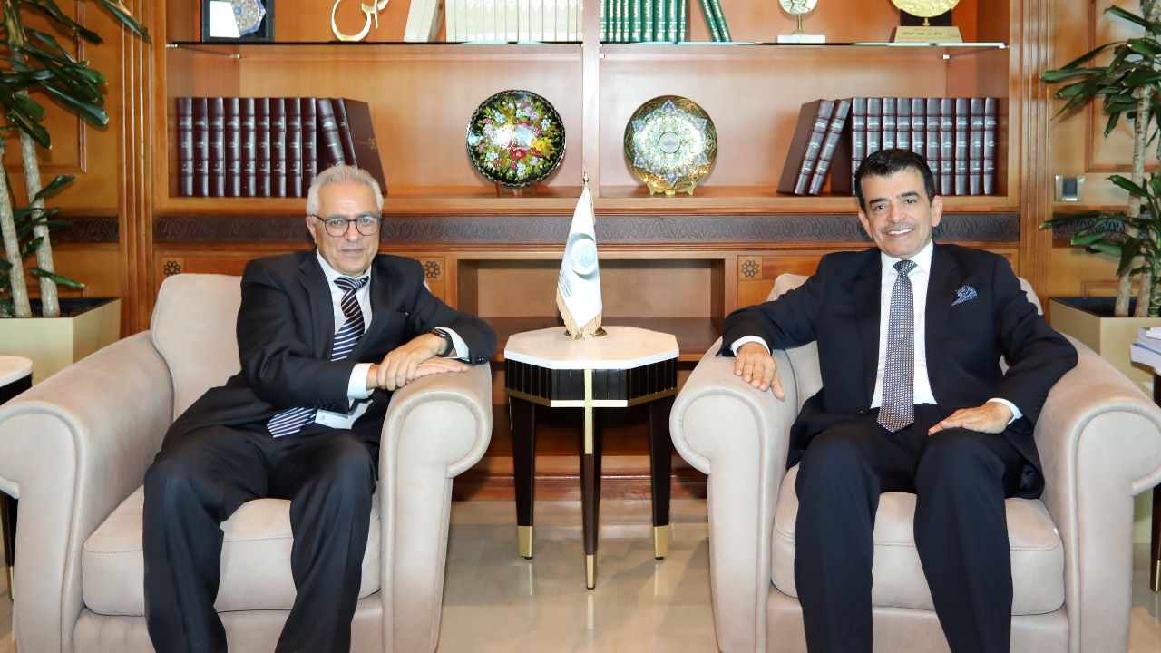 Le Directeur général de l’ICESCO reçoit une délégation de la Fondation du Roi Abdul-Aziz à Casablanca