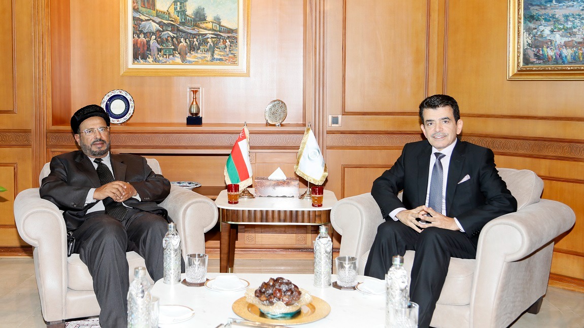 Le Directeur général de l’ICESCO s’entretient avec le Chef du Département des organisations internationales au Ministère omanais des affaires étrangères