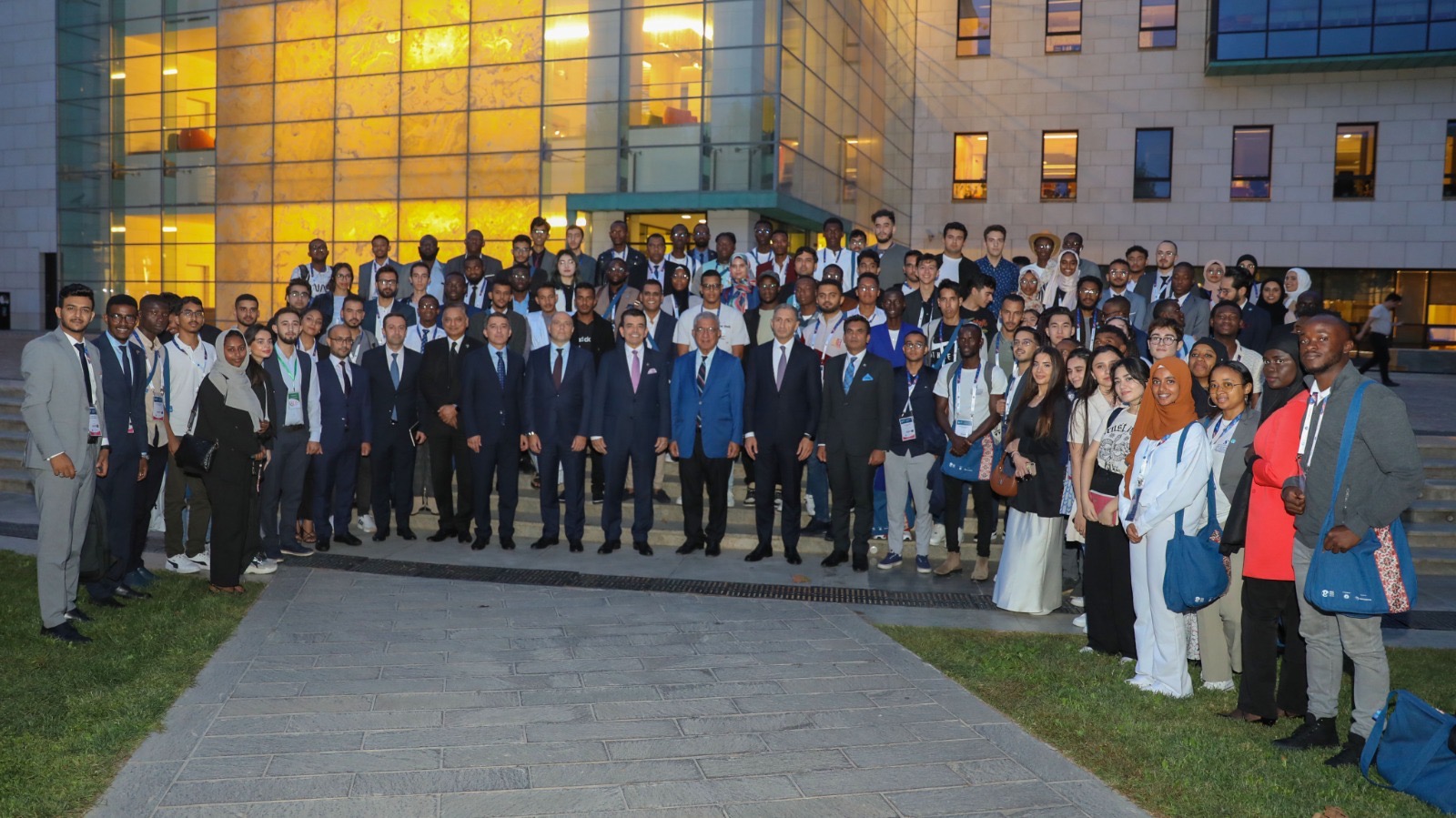 Lancement du programme de l’ICESCO “Dialogues de la jeunesse” depuis la capitale azerbaïdjanaise Bakou